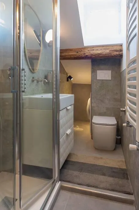 Central Station Comfort Suite - Duomo 15 Min Μιλάνο 0*,  Ιταλία