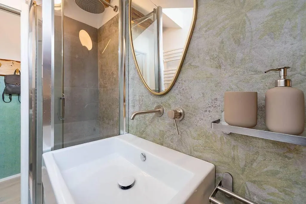 Central Station Comfort Suite - Duomo 15 Min Μιλάνο Διαμέρισμα